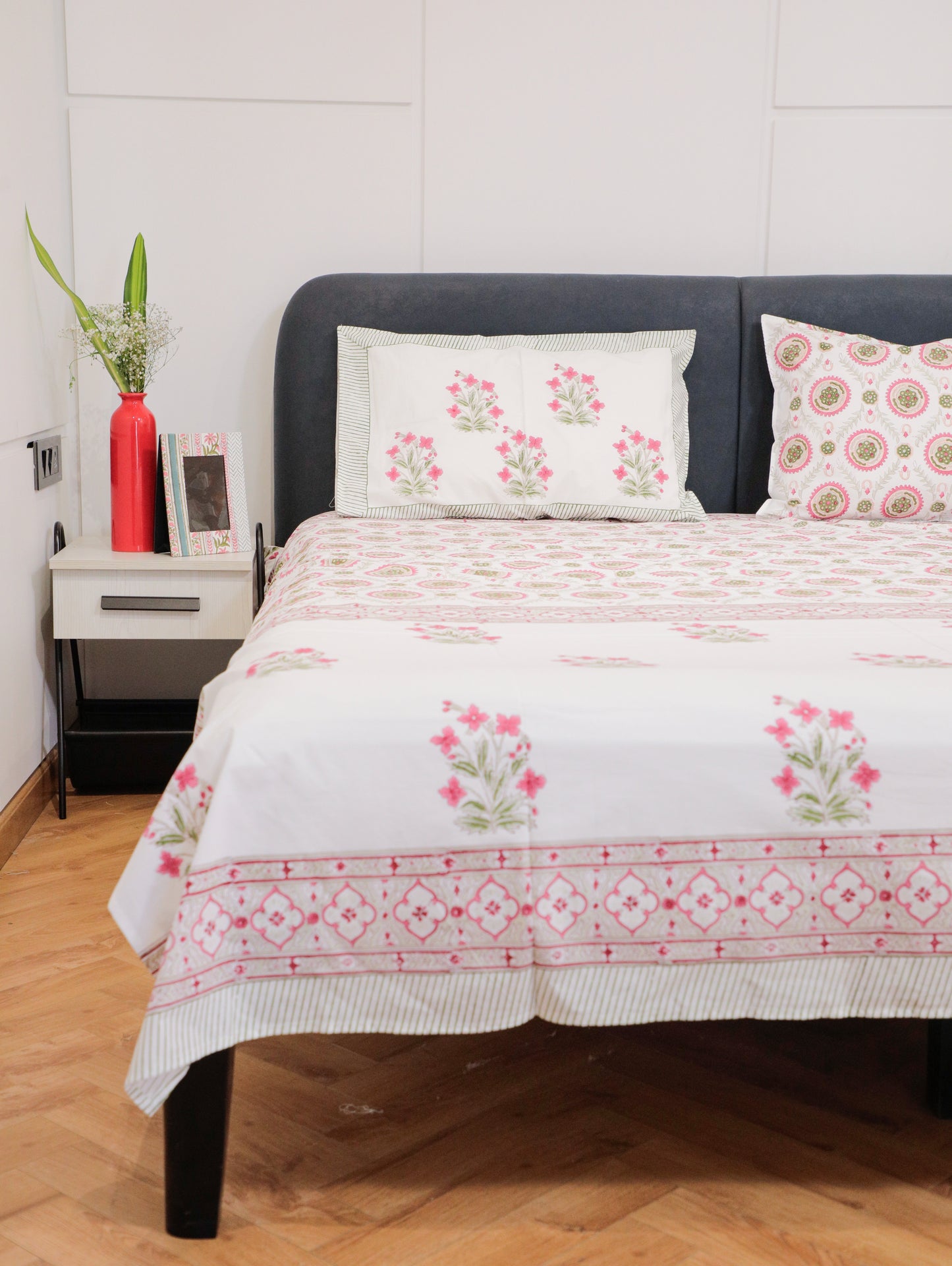 Circular Charm Bedsheet