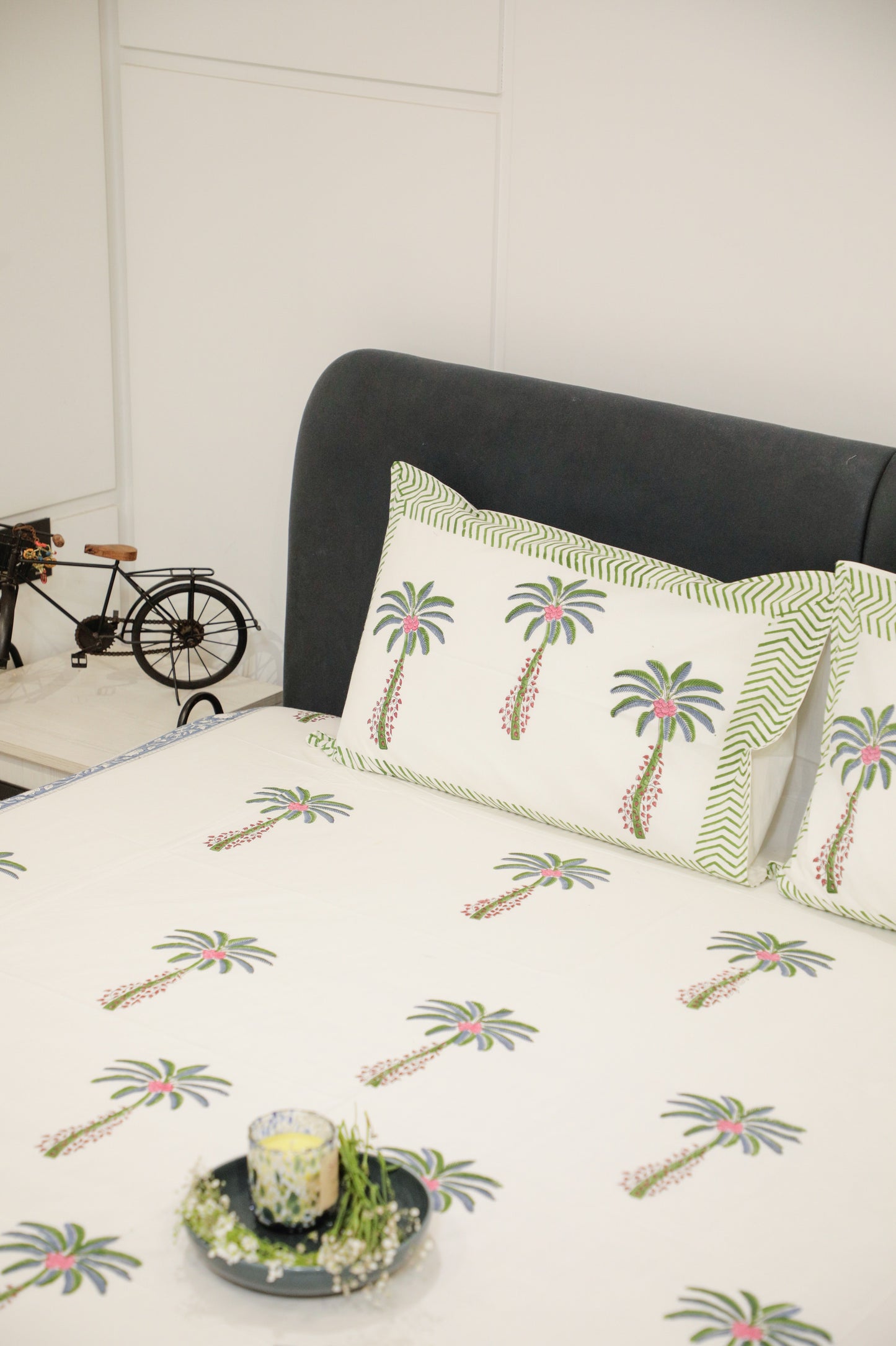 Palm Paradise Bedsheet