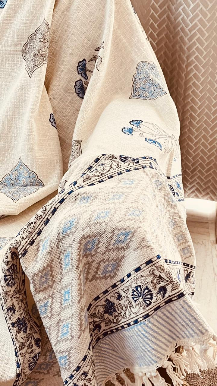 Soft Elegance Bohemian Tufted Throws