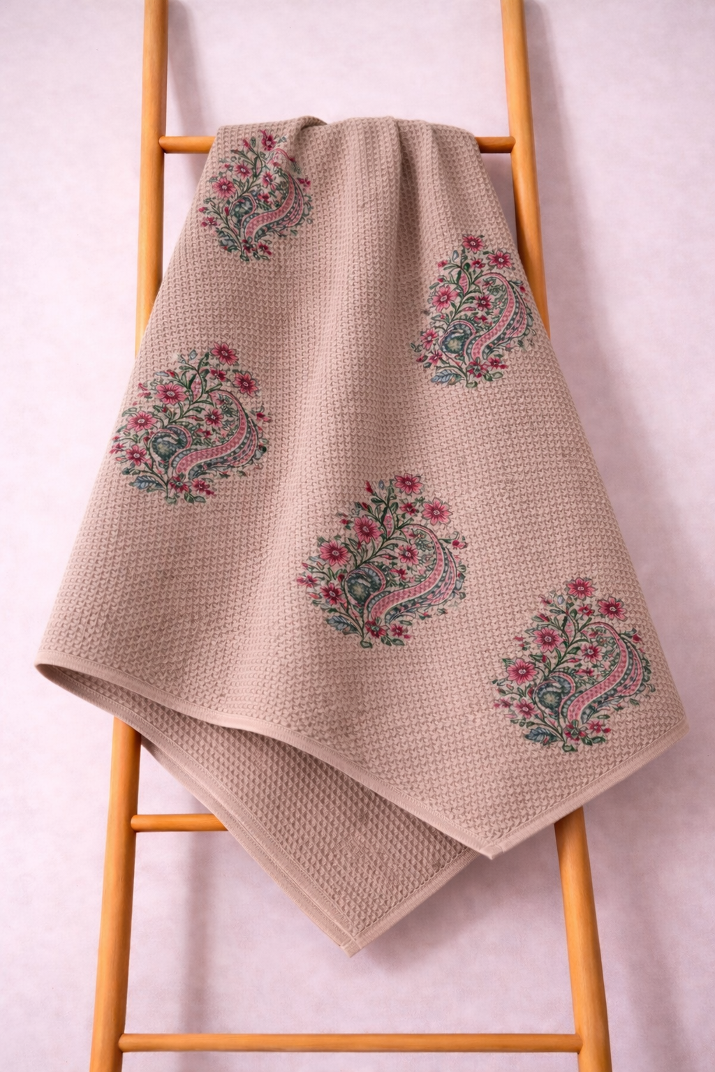 Gulnaar Bath Towel