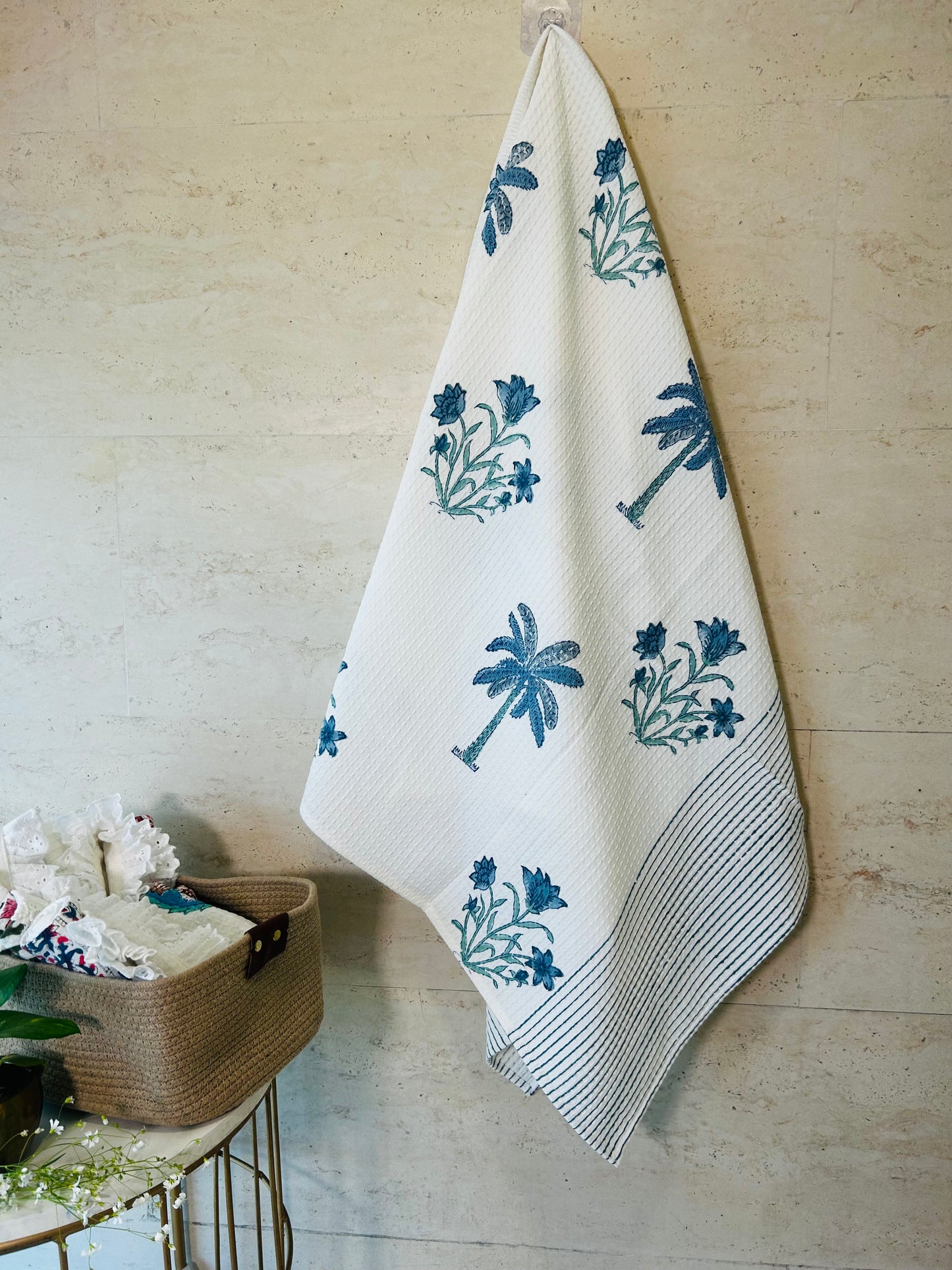 palm tree bath towel