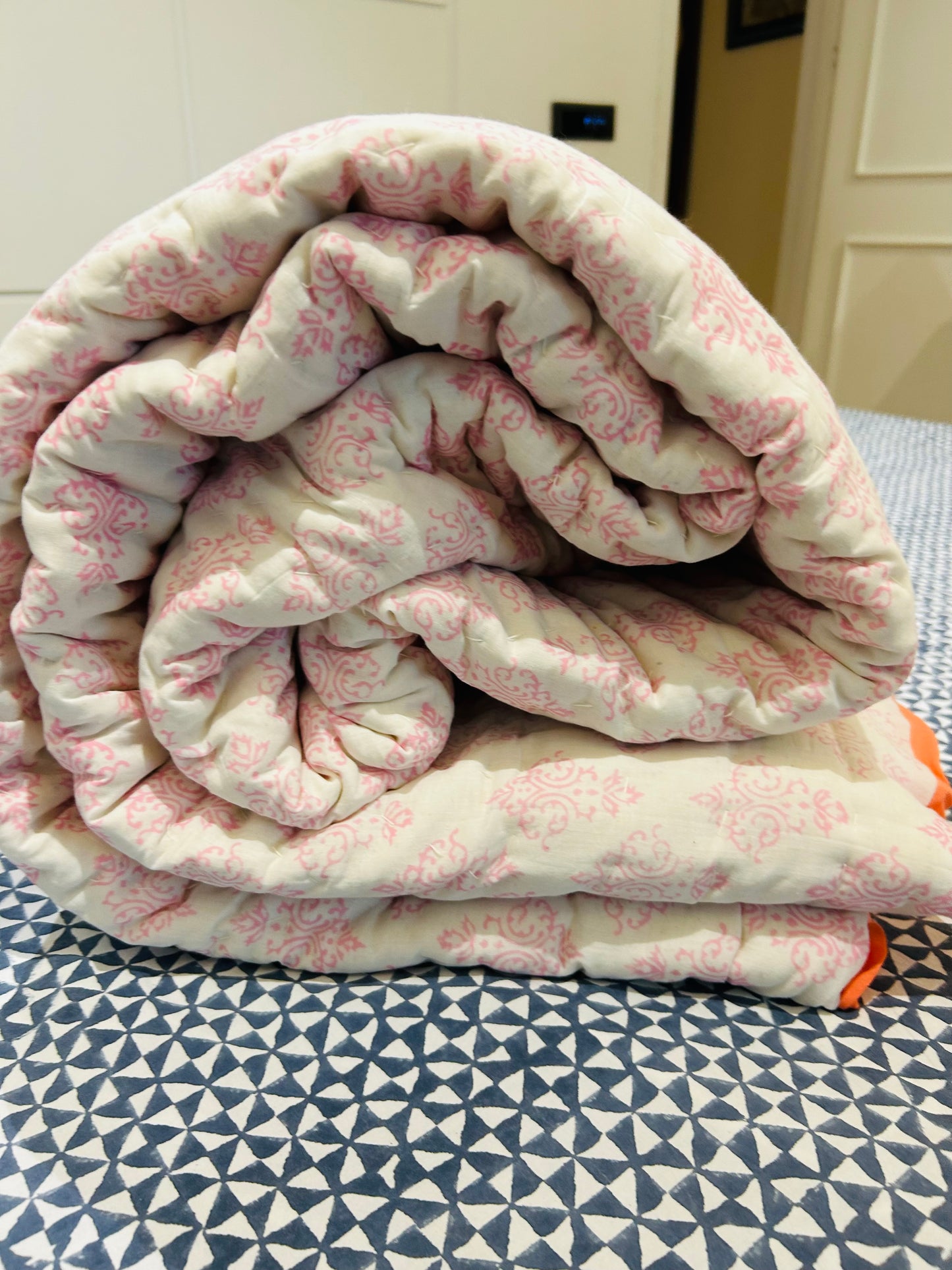 Floral quilt – White Base with Rust & Pink
