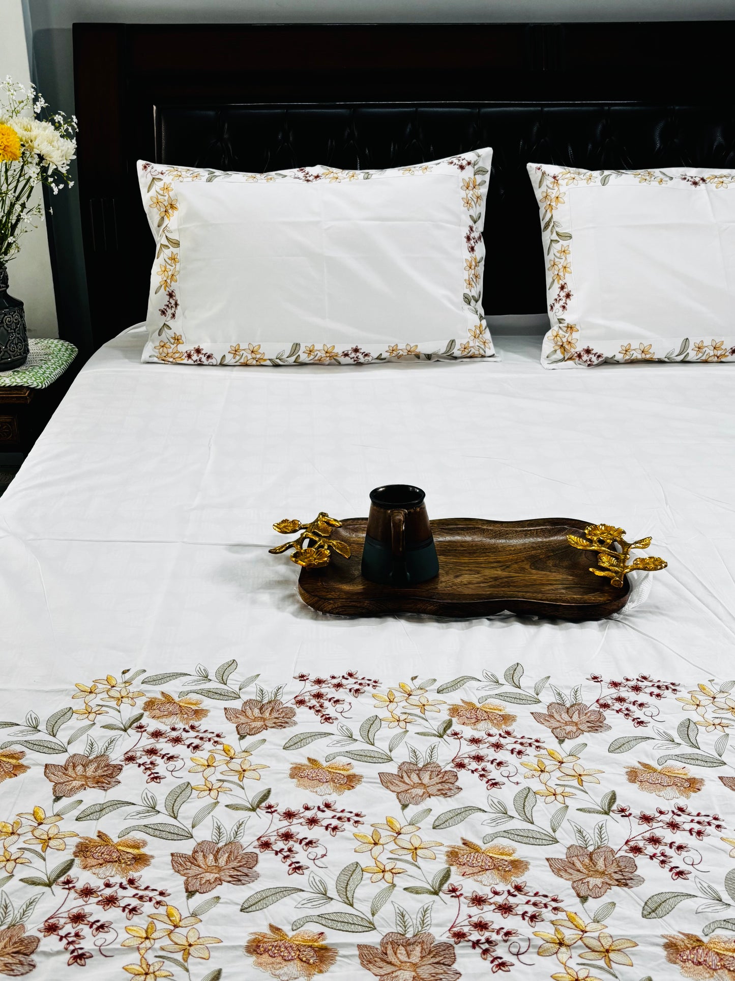 White Whispers Bedsheet