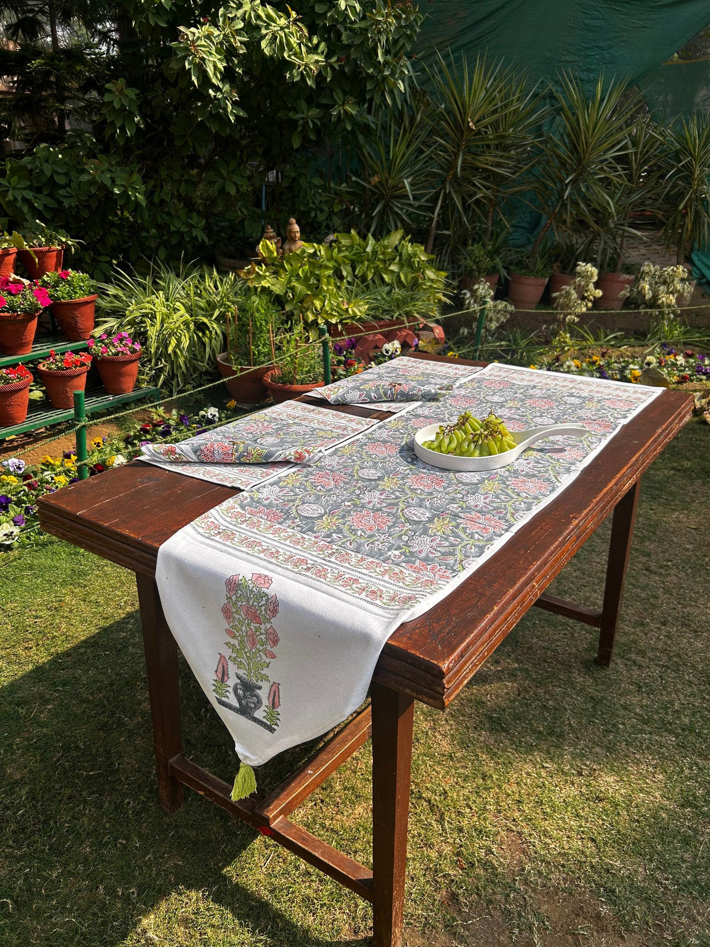 Elegant Touch Grey Table Runners with Mats & Napkins