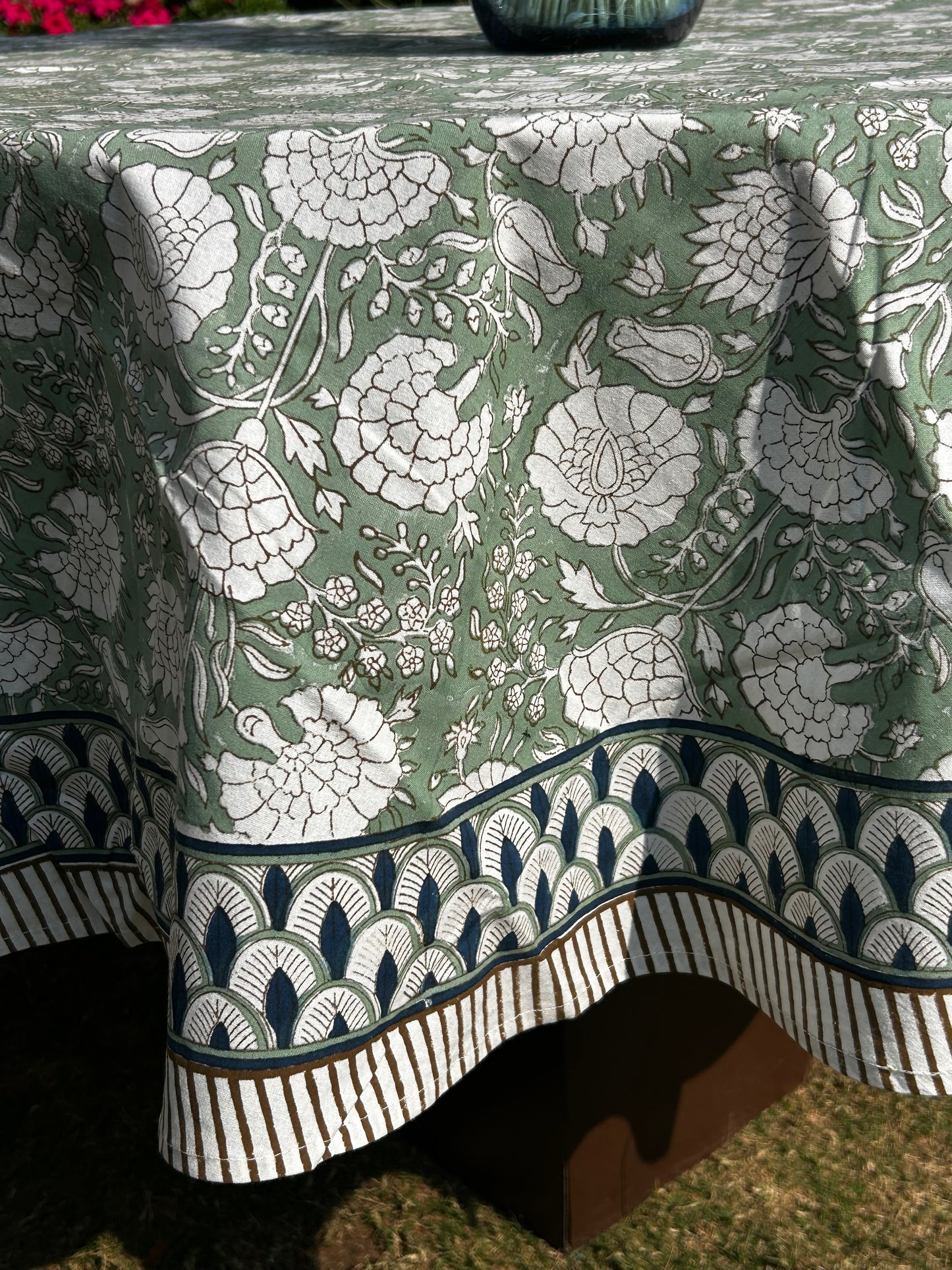 Spring Delight Round Table Cover