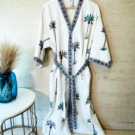 Naariyal Bagh Bath Robe