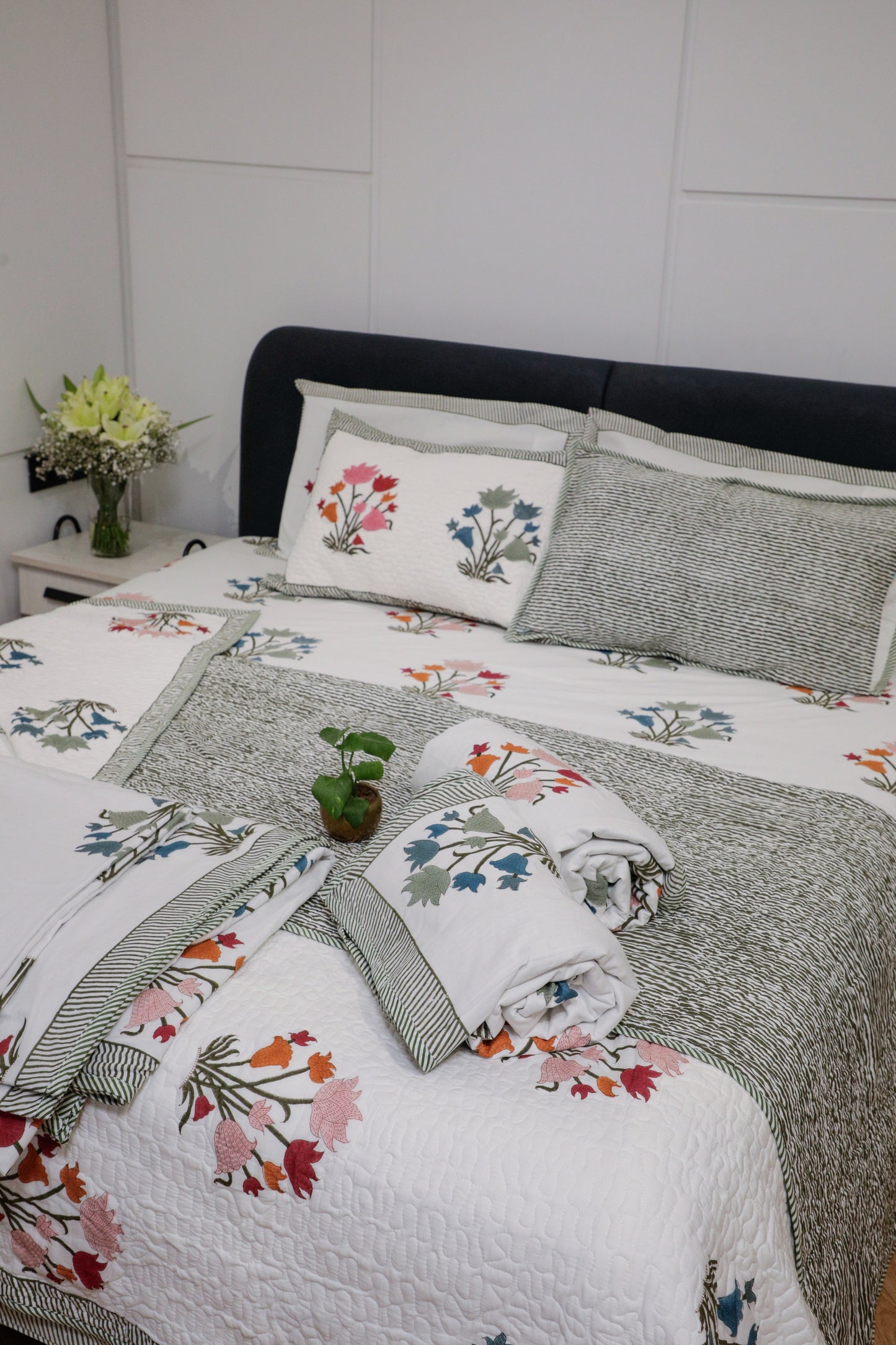 Meadow Bloom Bedding set ( Bedsheet & Double Bed Dohar )