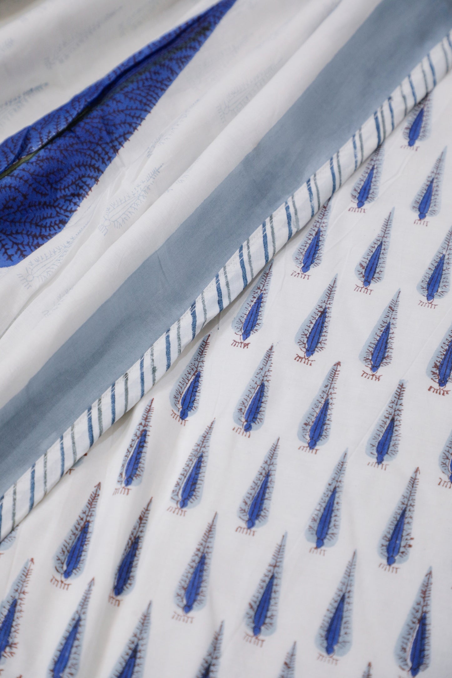Bluewood Haven Bedding Set ( Bedsheet & Set of Single Dohar)