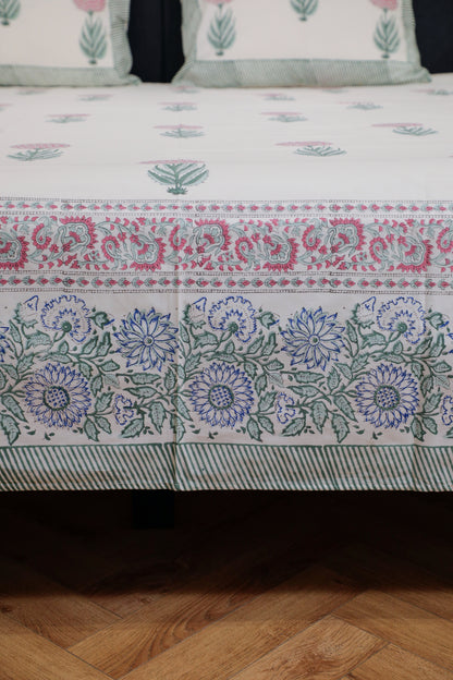 Symmetry Poise Bedsheet