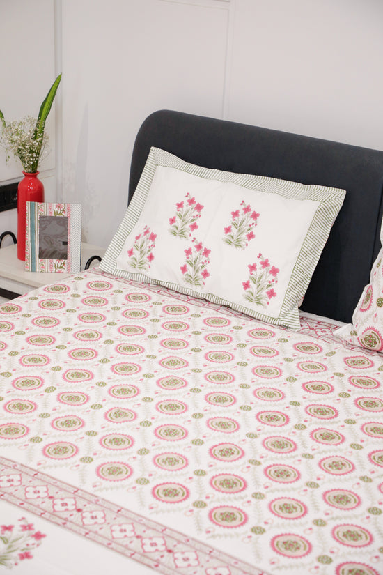 Circular Charm Bedsheet