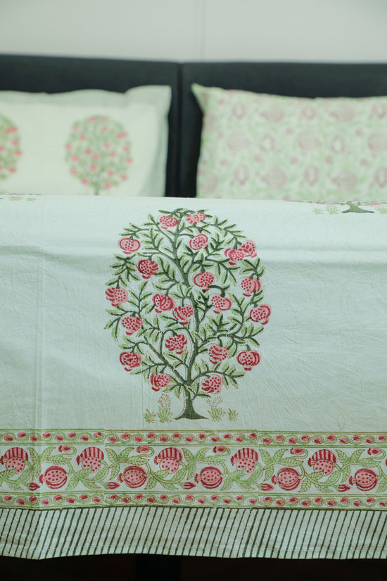 Anar Phool Bedsheet