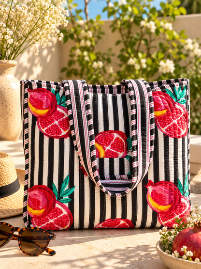 Anar Noir Quilted Medium Tote Bag