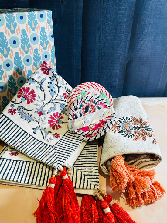 Home Harmony Gift Box