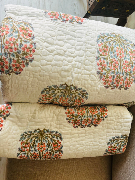 Peach Blossom Quilt:(Reversible)