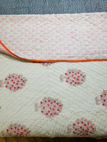 Floral quilt – White Base with Rust & Pink