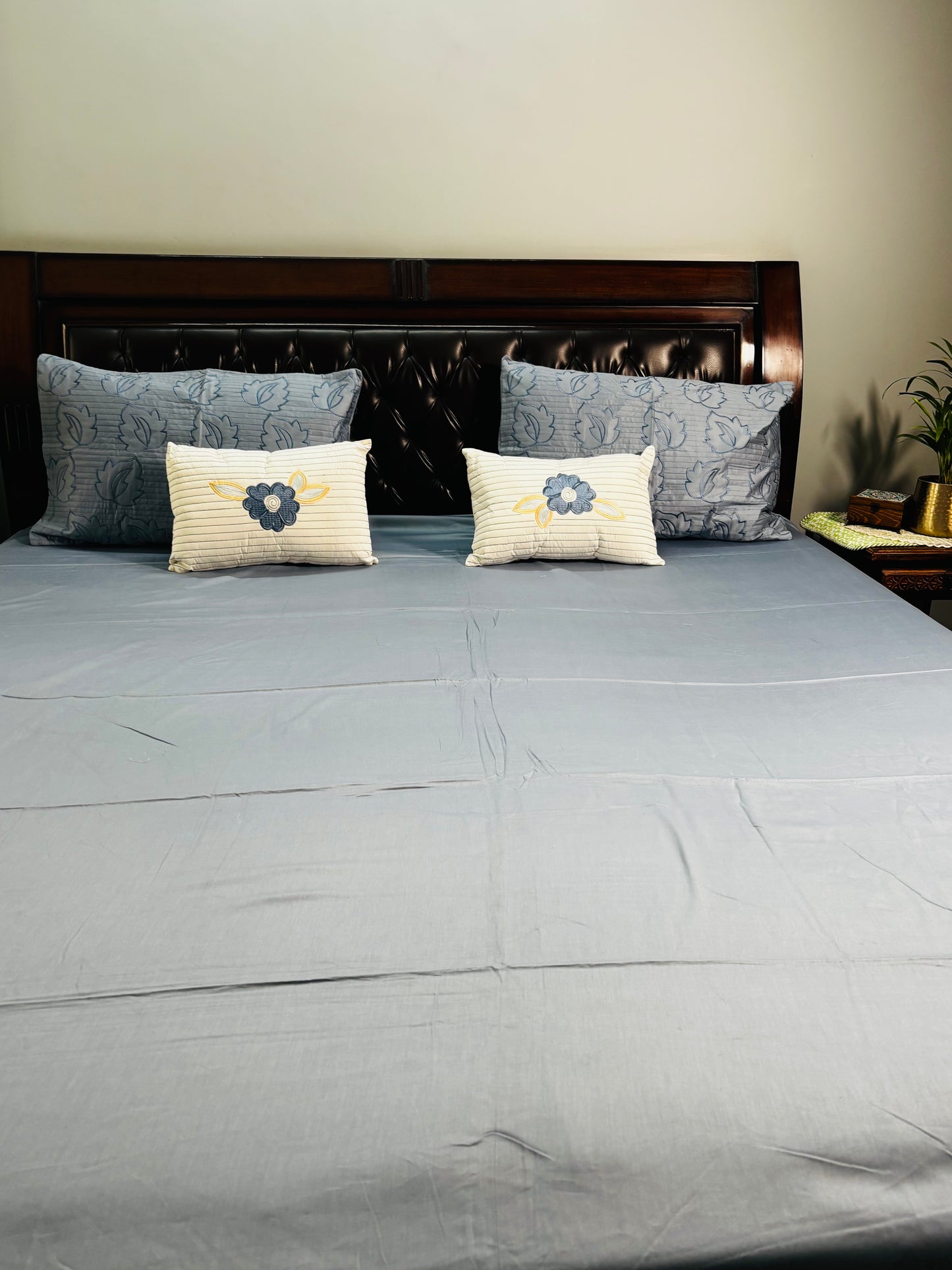 Thread Of Tradition Bedsheet Set