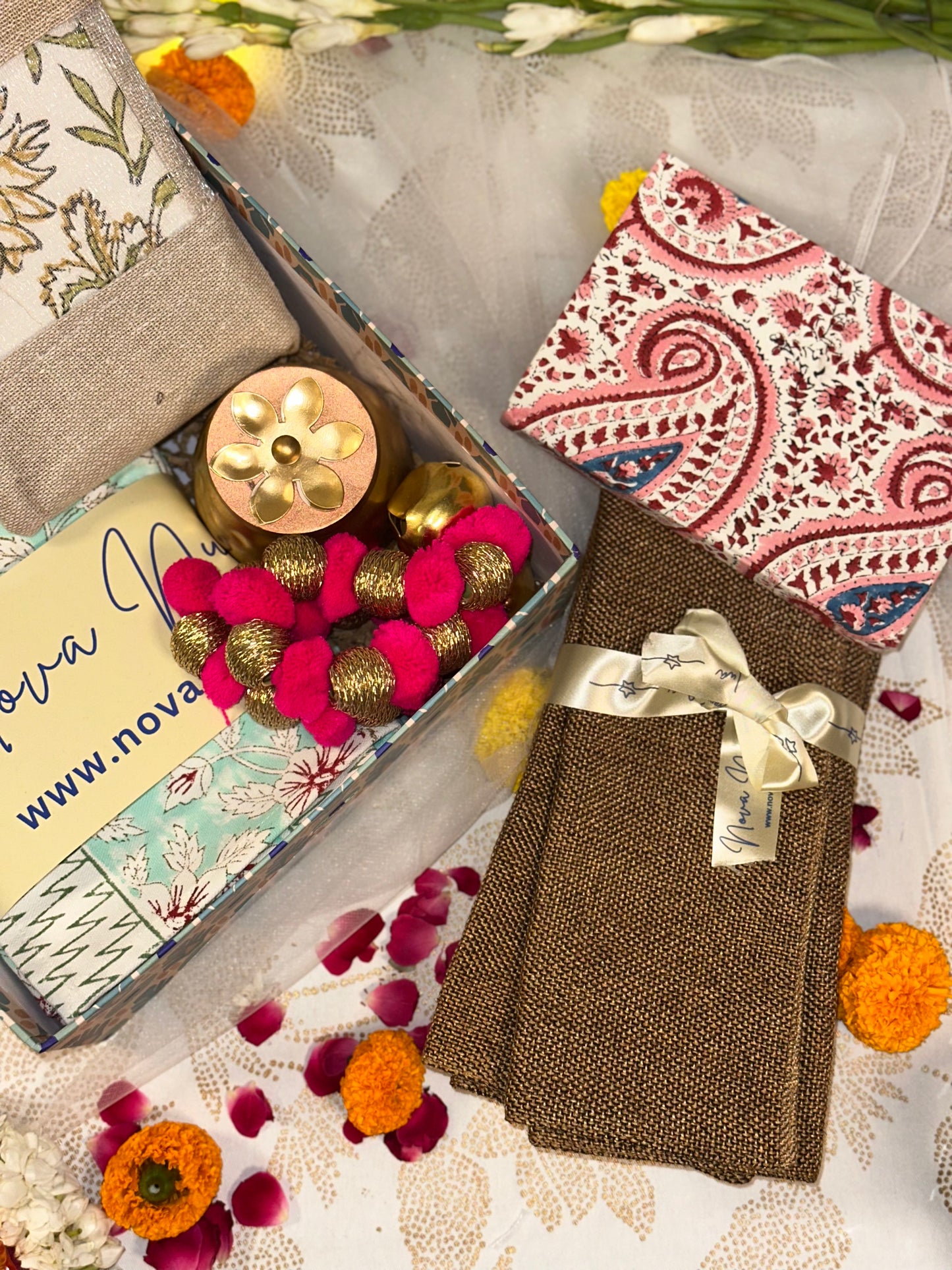 The Earth & Ember Gift Hamper