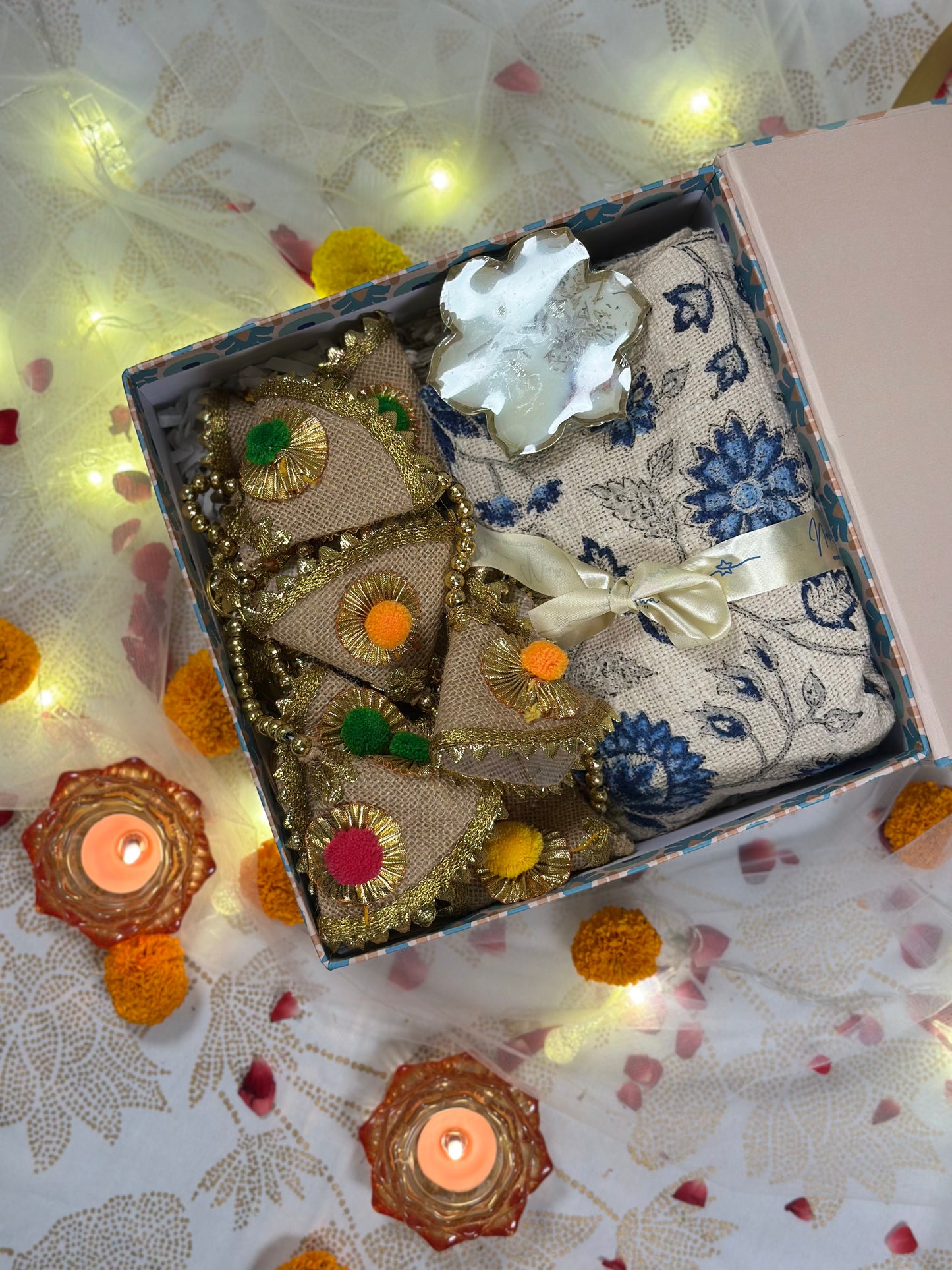 Earth & Glow Box