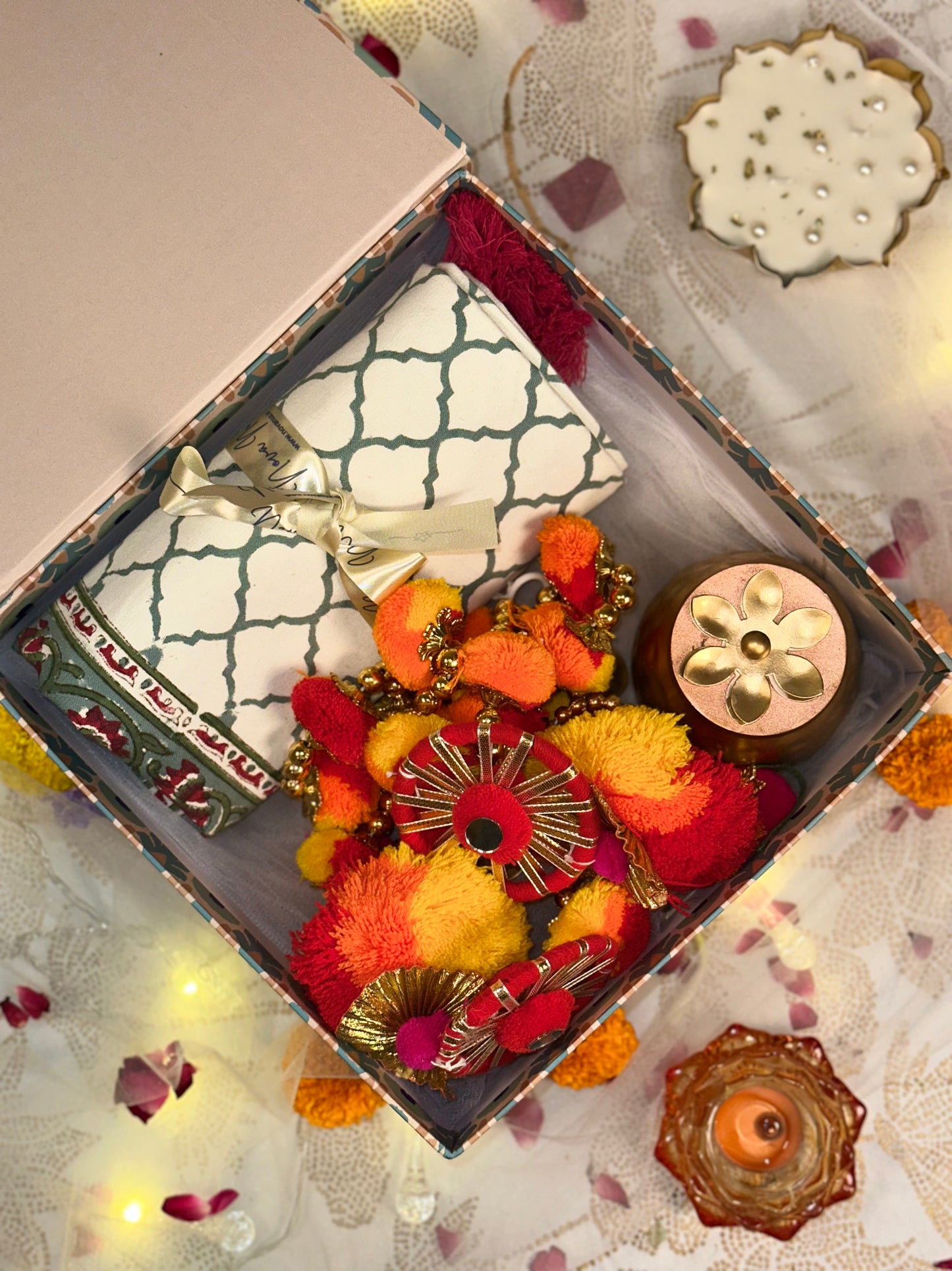 Loom & Light Gift Hamper