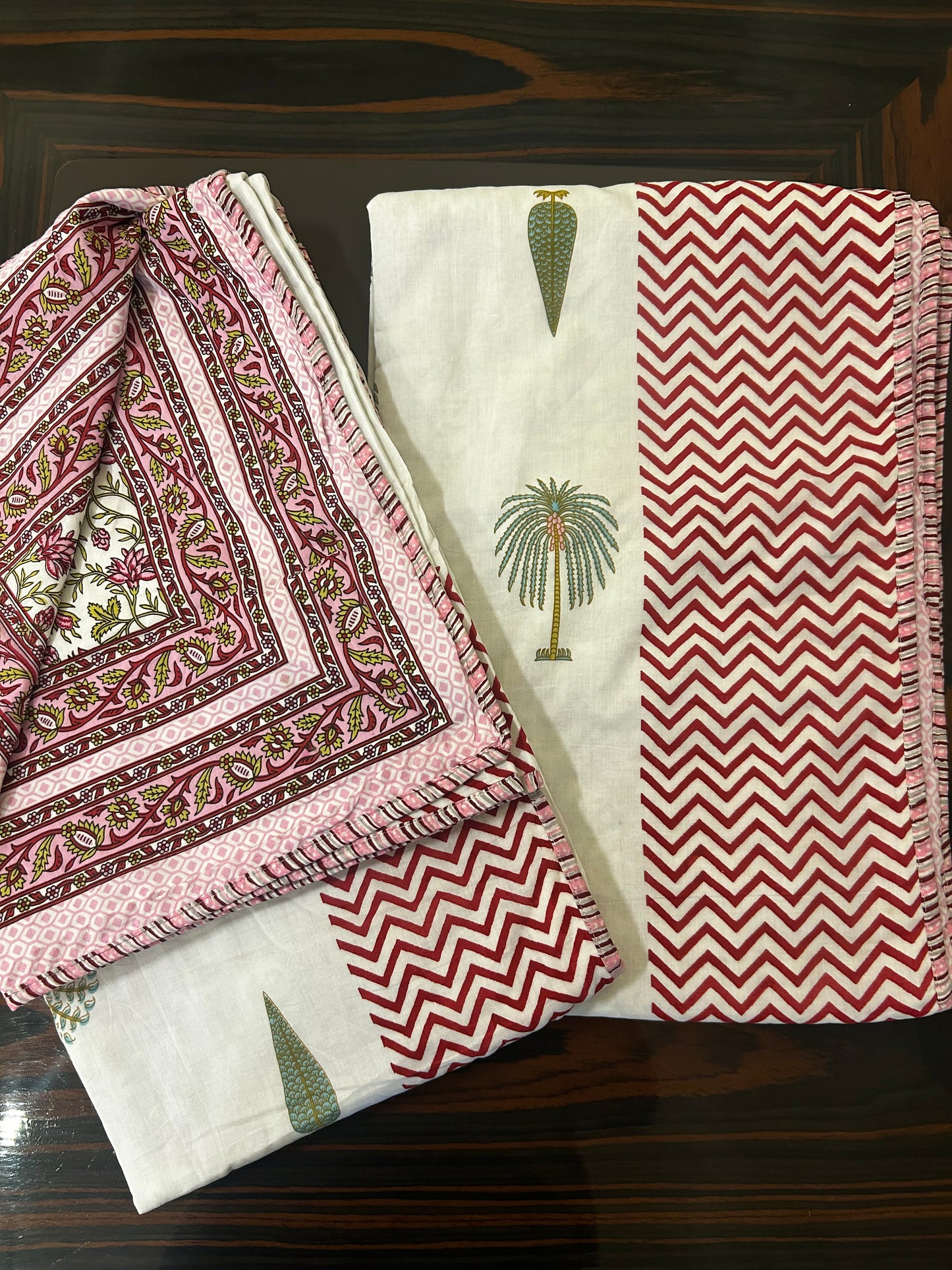Palm Grove Reversible Dohar Set (Set of 2)