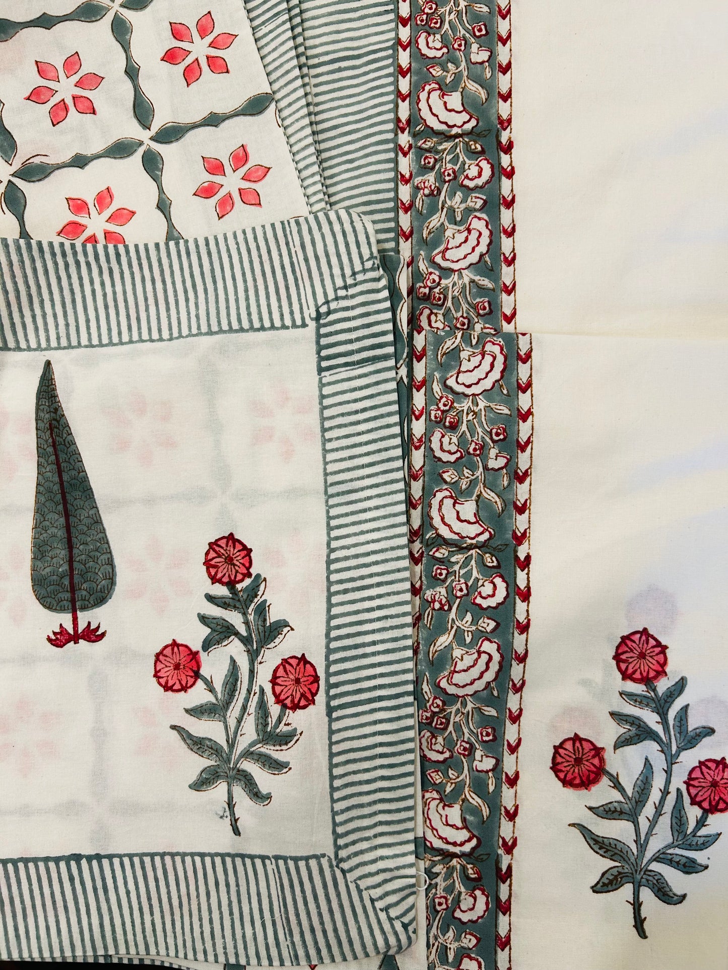 Whispering Grove Bedsheet Double bed