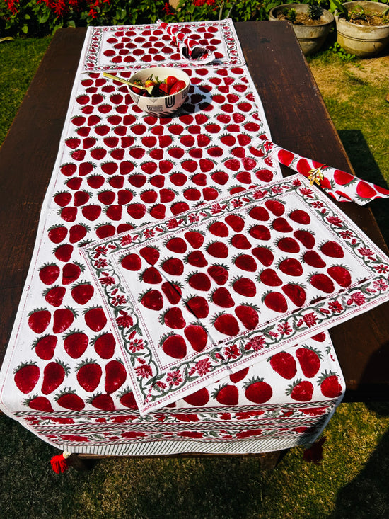 Strawberry Table Runner Set with Mats & Napkins (Red)