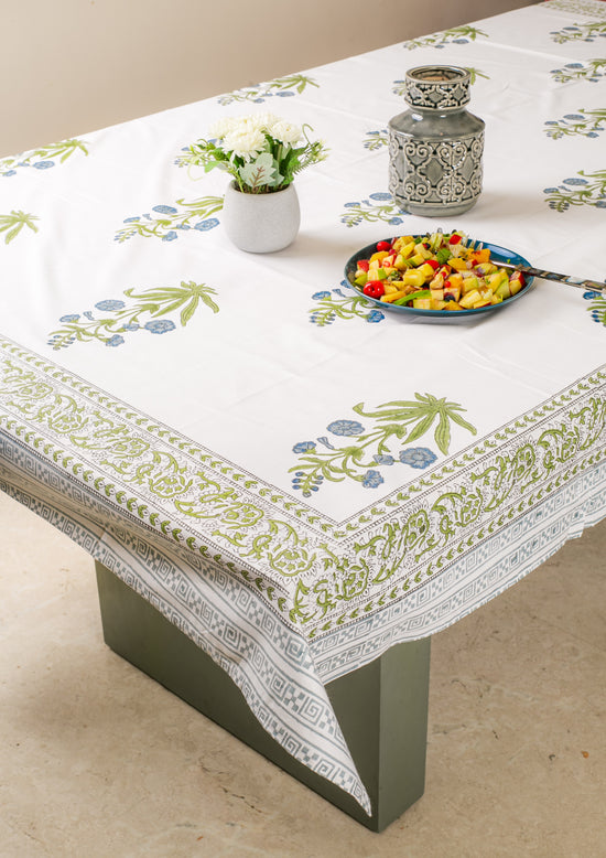 Mint To Be  Table Cover