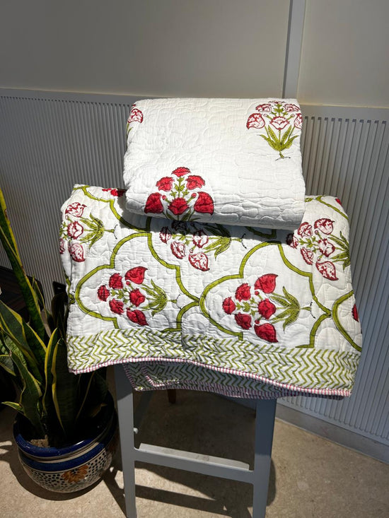 Rose Petal Quilt Set (Set of 2 Single)