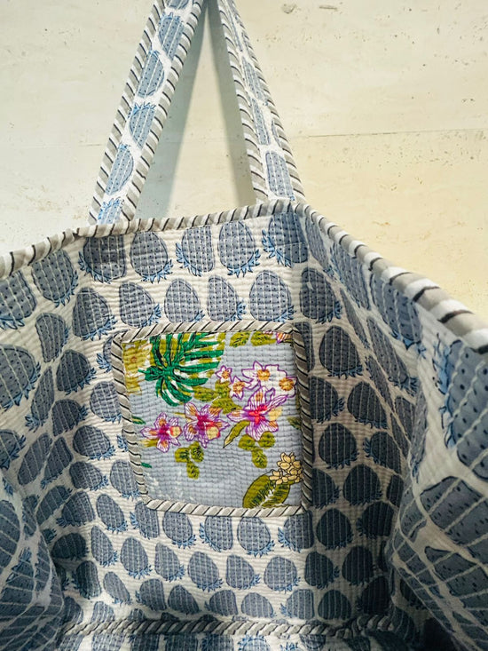 Indie Phool Tote Bag