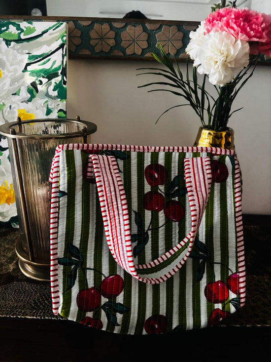 Cherry  Grove medium Tote Bag