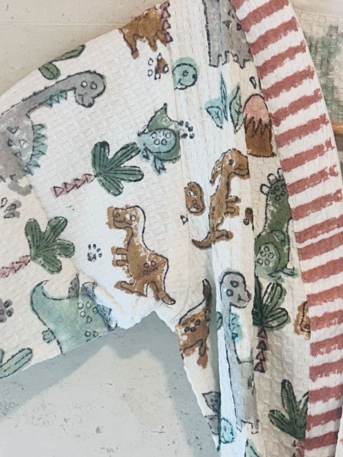 Jurassic Fun Kids Bath Robe (5-8 year old)