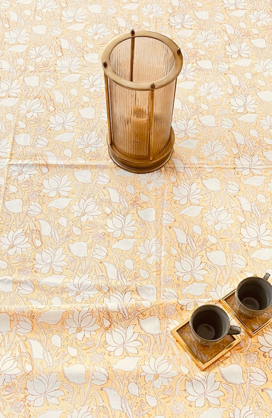 Sunshine Splash Table Cover