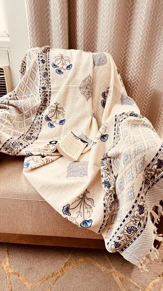 Soft Elegance Bohemian Tufted Throws