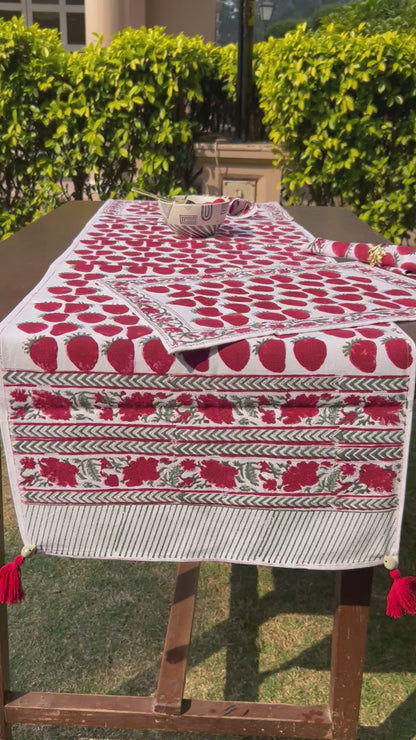 Strawberry Table Runner Set with Mats & Napkins (Red)