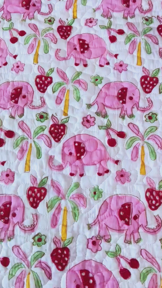 Little Trunk Kids Quilt