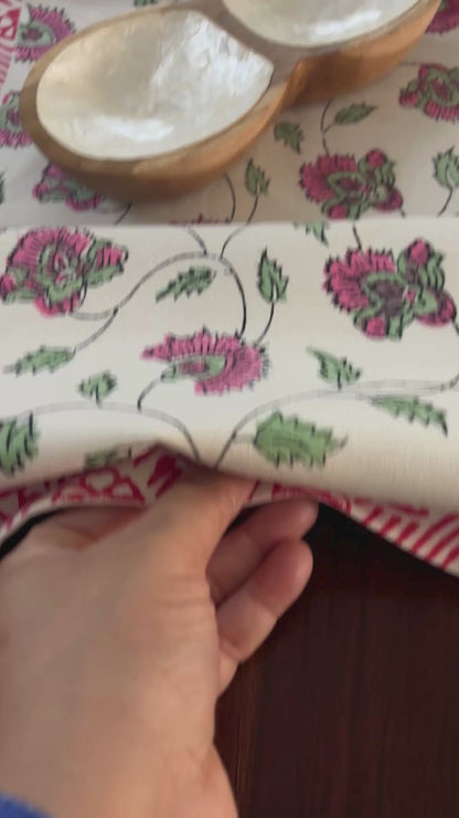 Blushing Beauty Table Runner