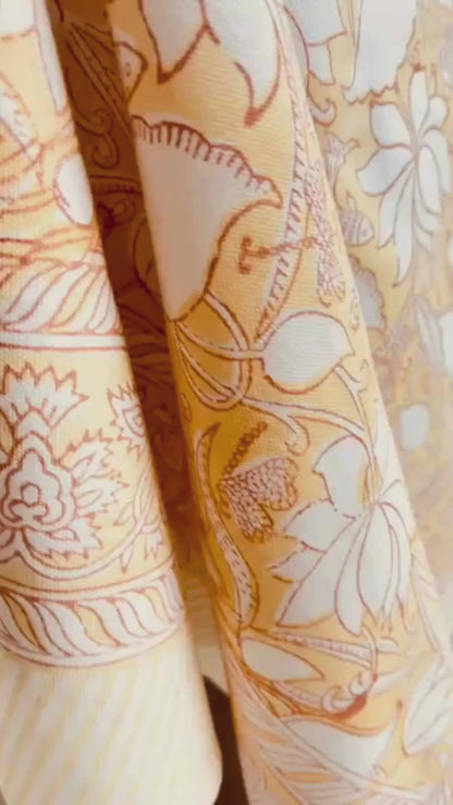 Sunshine Splash Table Cover