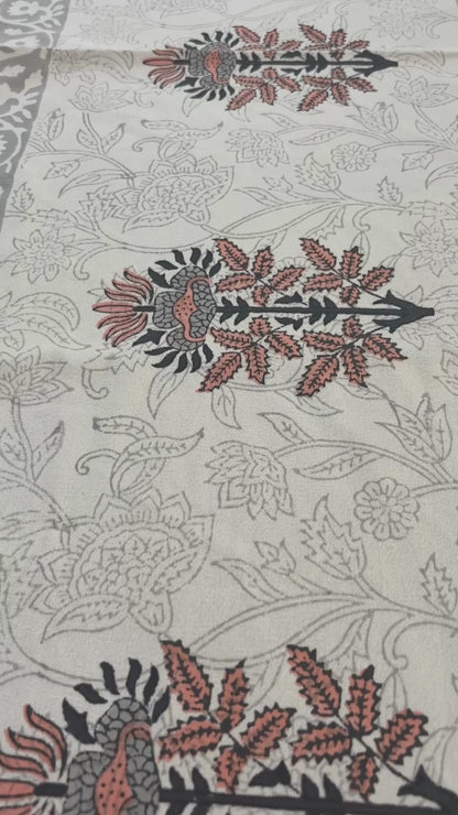 Soft Elegance Table Runner
